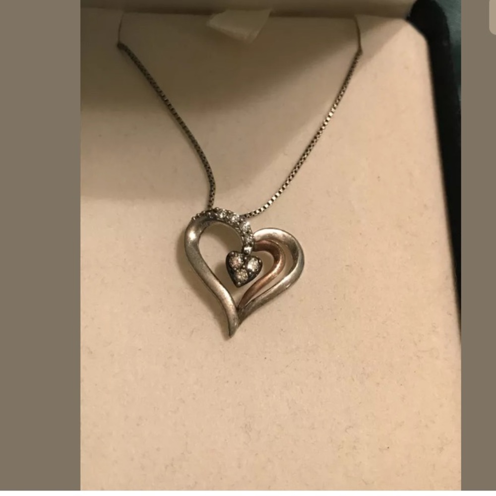 Shades Of Wonder 1/8 Ct Diamond Necklace
